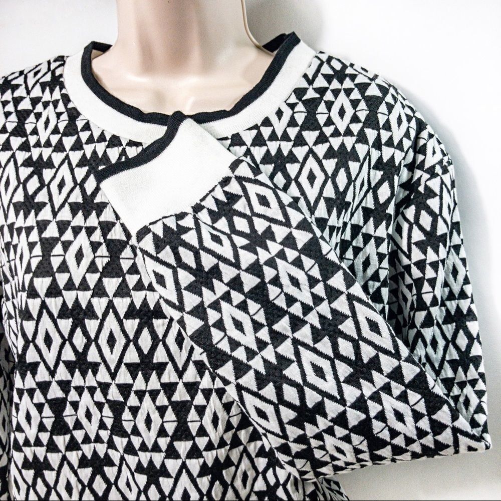 NWT AnM Geo Knit Cropped Top Sz M - Picture 4 of 12